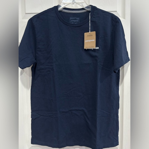 Patagonia Tops - Patagonia Women's Medium Fitz Roy Icon Responsibili-Tee T-Shirt Navy Blue NWT